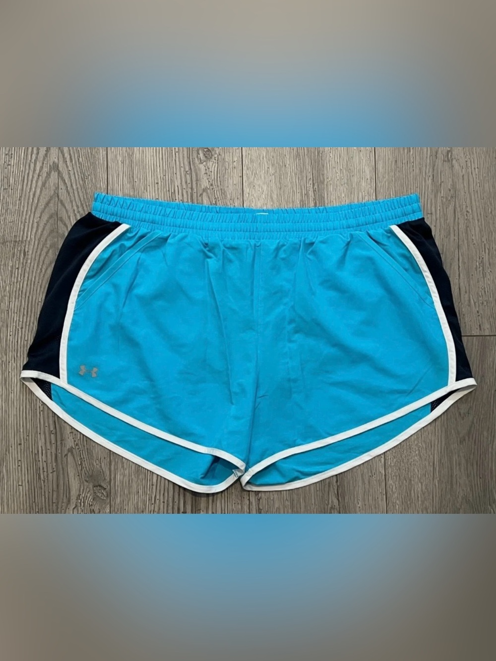 XL Women UNDER ARMOUR Running Shorts Loose HeatGear Pockets Fly By Blue